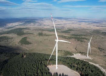 Türkiye’nin en büyük rüzgar türbini devreye alındı