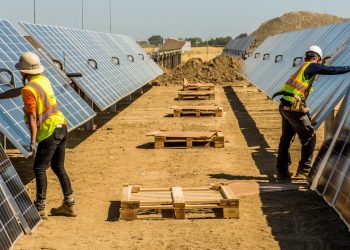 Rüzgar ve güneş santraliyle yatırımlar tırmanıyor