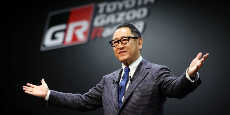 Toyota Başkanı Akio Toyoda, Altın direksiyonun “başına geçti”
