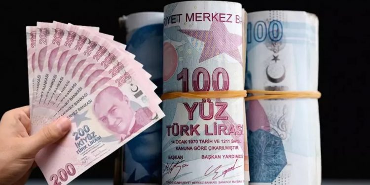 Yeni asgari ücret yeni dönem politikanın devamı niteliğinde