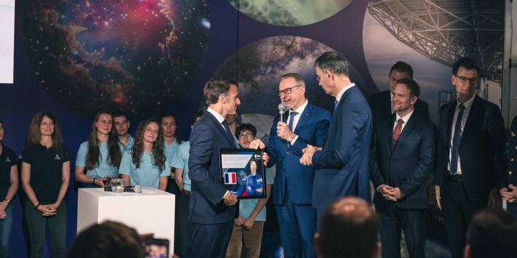 Fransa ulusal savunmayı uzaya taşıma niyetinde