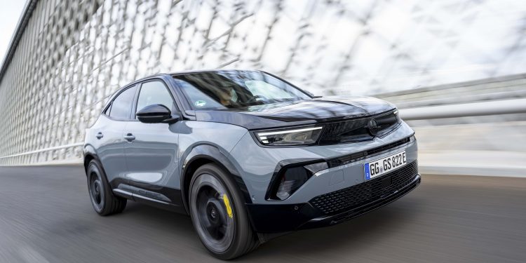 Opel Mokka GSE şubatta Türkiye’de boy gösterecek