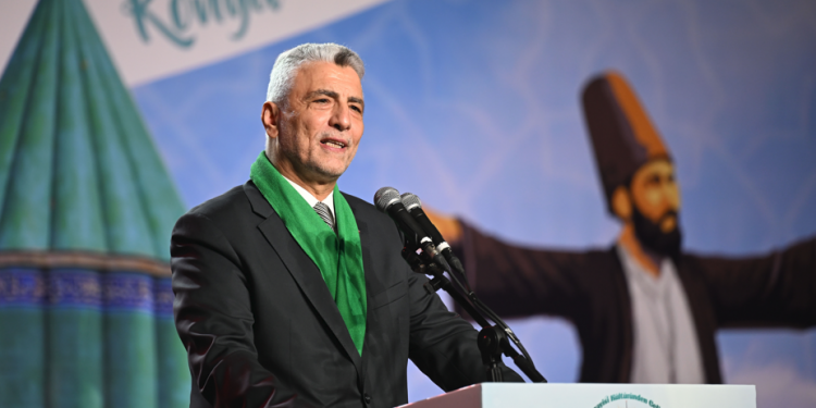 Yatırım ve istihdamda pozitif yönde ayrıştık