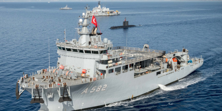 TCG Alemdar, arama kurtarmada öncü konumda faaliyette