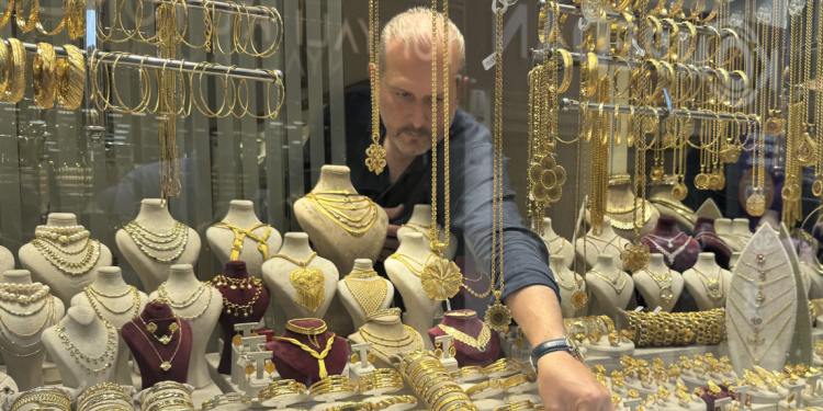 Jeopolitik gerilim ve belirsizlik piyasaların “altını” üstüne getiriyor