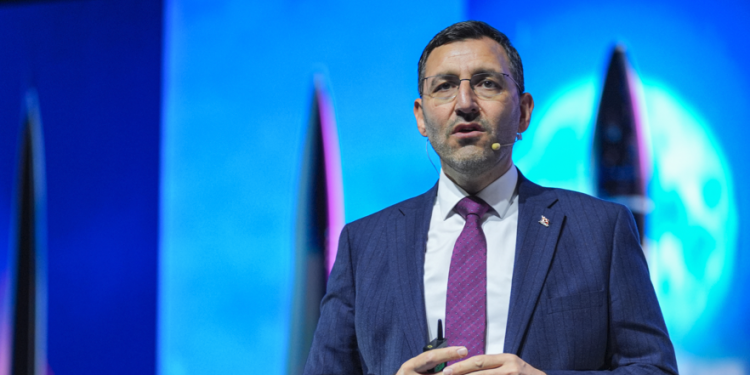 Roketsan’dan milli füzeler için yoğun mesai harcıyor