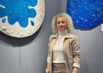 İffet Saraçoğulları’ndan Zamanın Ötesinde Bir Sanat Dili