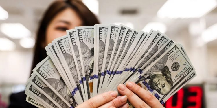 Dolar uluslararası para sisteminde rolünü güçlendirecek mi?