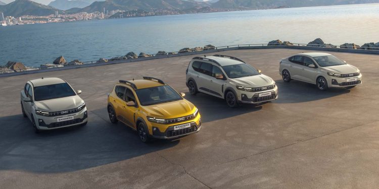 Dacia’nın yenilenen model ailesi yollara çıkıyor