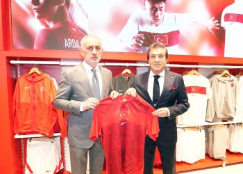 Milli Takımlar ve Damat Tween ortak mağazası TFF Riva’da açıldı