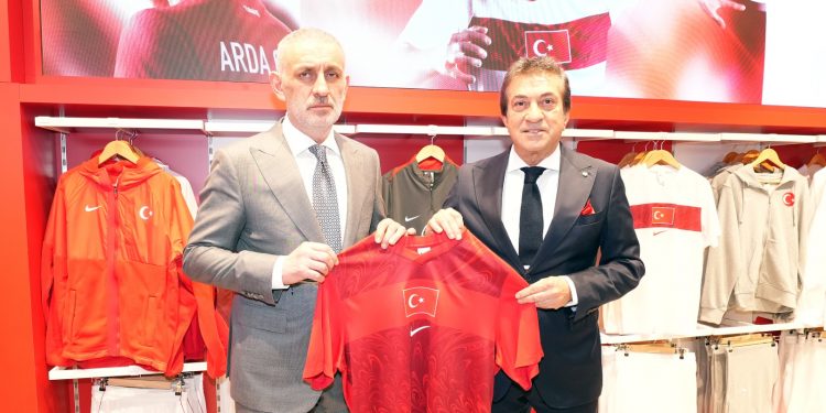 Milli Takımlar ve Damat Tween ortak mağazası TFF Riva’da açıldı