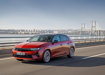 Opel modellerinde vade ve kredi avantajı sürüyor