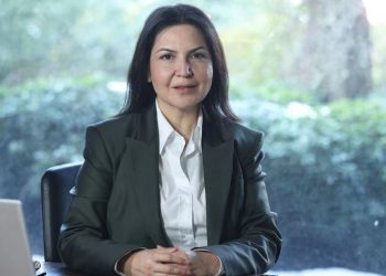 Yeni mezunların kariyerinde yeni bir “yer” edindik