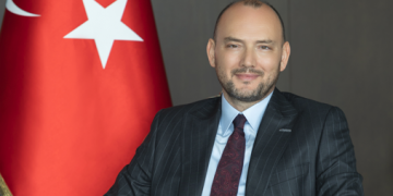 “Türk ekonomisi coğrafi konumu itibarıyla sistem şoklarını absorbe edebiliyor”