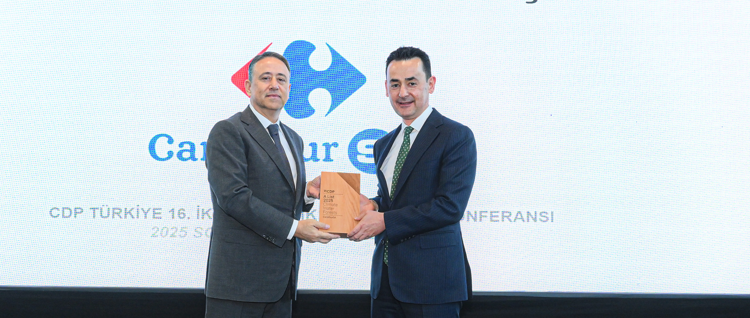 CarrefourSA Triple skoruna ulaşarak başarısını perçinledi