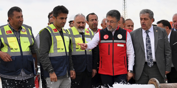 Tarımsal üretim teknoloji ve akıllı yatırımlara bağlı