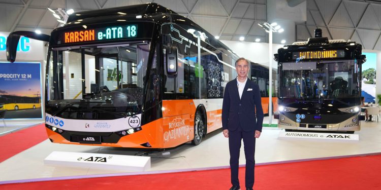 Elektrikli ve otonom gücünü Busworld’da sergiledi