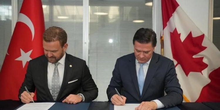Türk ve Kanadalı şirketler nükleerde iyiniyetli adım attı