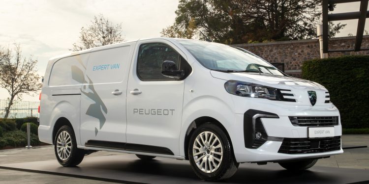 Peugeot yenilikçi ve “Ticari” açılıma start verdi