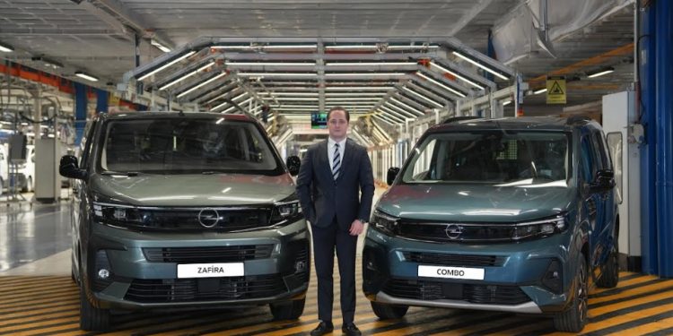 Opel Bursa için ticari açılım atağına geçti