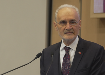 Türkiye kendi yapay zekasını üreten bir ülke olmak zorunda