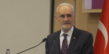Türkiye kendi yapay zekasını üreten bir ülke olmak zorunda