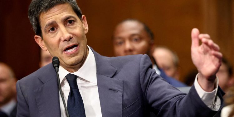 Fed Başkanı yüksek enflasyonun uzamasından endişeli
